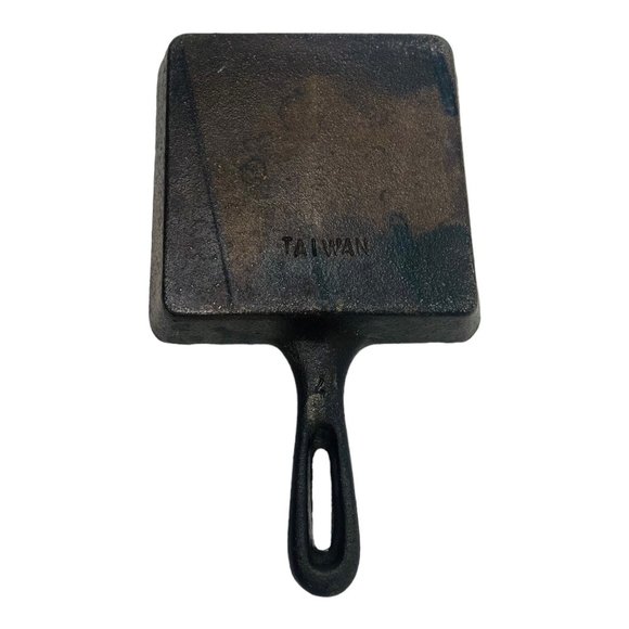 Small Square Cast Iron Skillet Vintage Made in Taiwan 5” X 5” - Picture 8 of 9